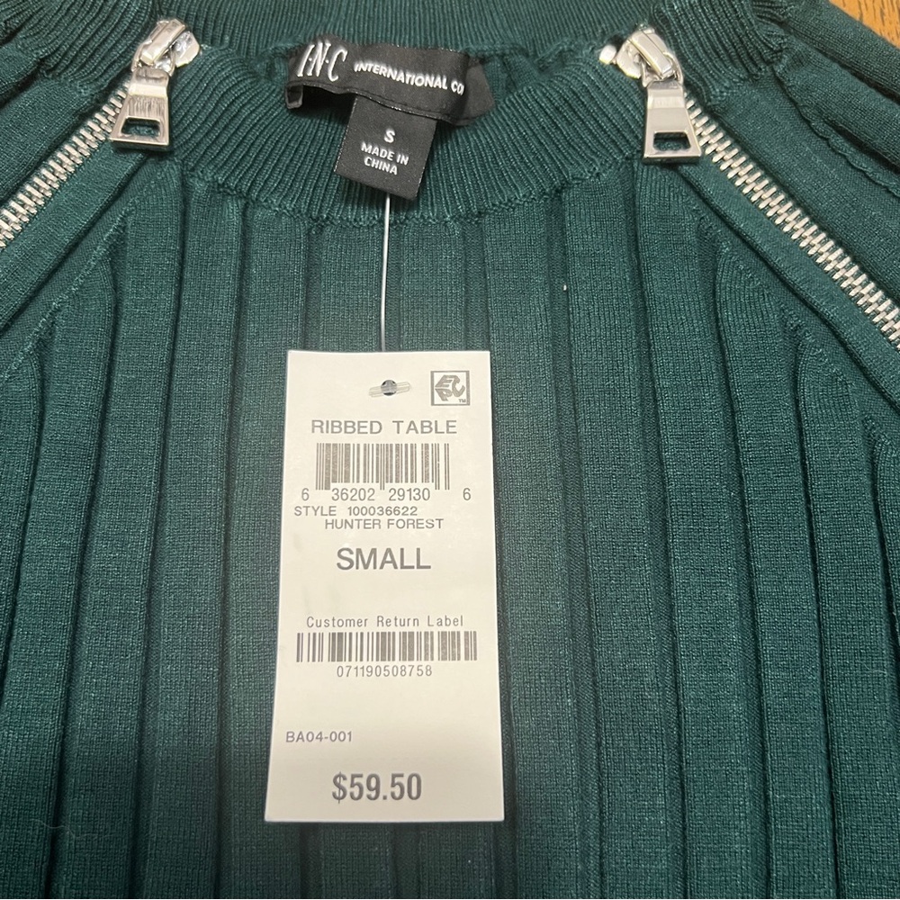 SOLD- NWT INC International Concepts Hunter Green Rib Knit Zipper Sweater Size S - Picture 4 of 6